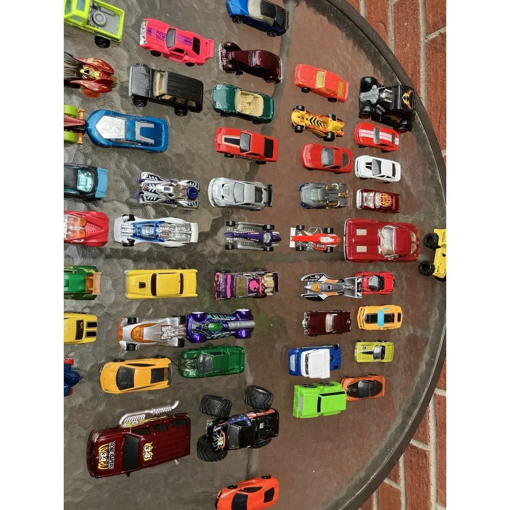 Huge Lot of 40+ Pieces Vintage Matchbox-Hot Wheels Original